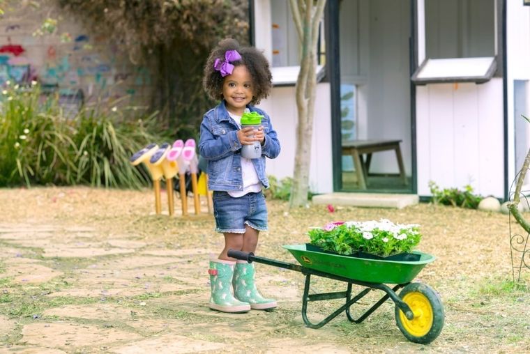 Chicco, bidon z miękkim ustnikiem, zielony, 350 ml, 2l+
