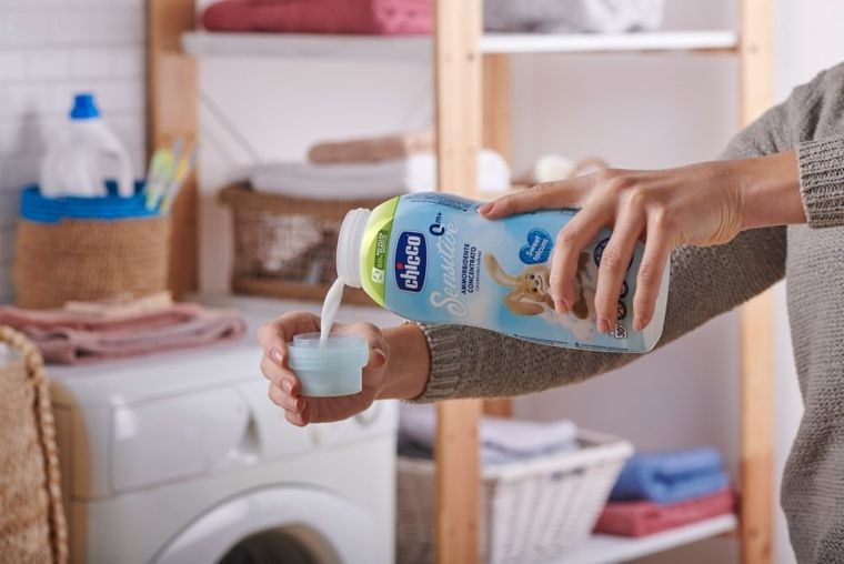 Chicco, Sweet Talcum, płyn do zmiękczania i płukania odzieży dziecięcej, 750 ml