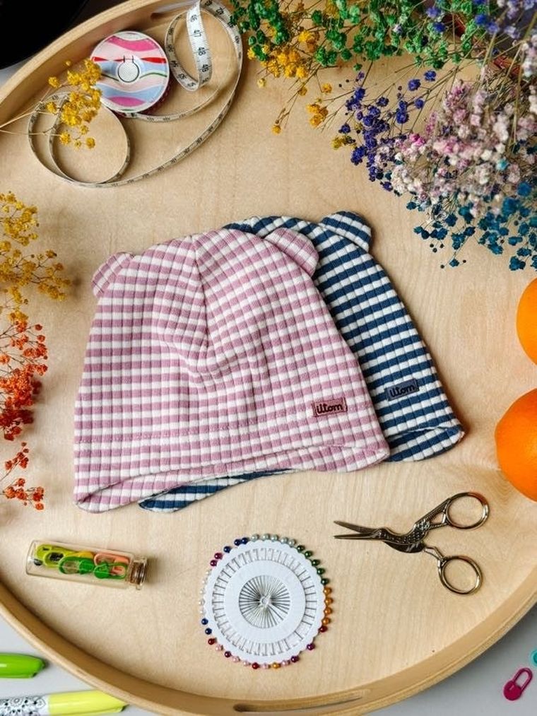 Czapka chłopięca, granatowo-biała, Iltom