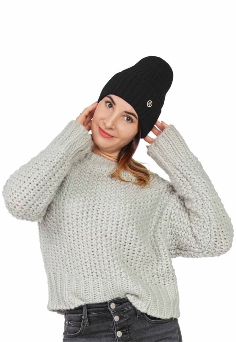 Czapka damska, czarna, Ambra