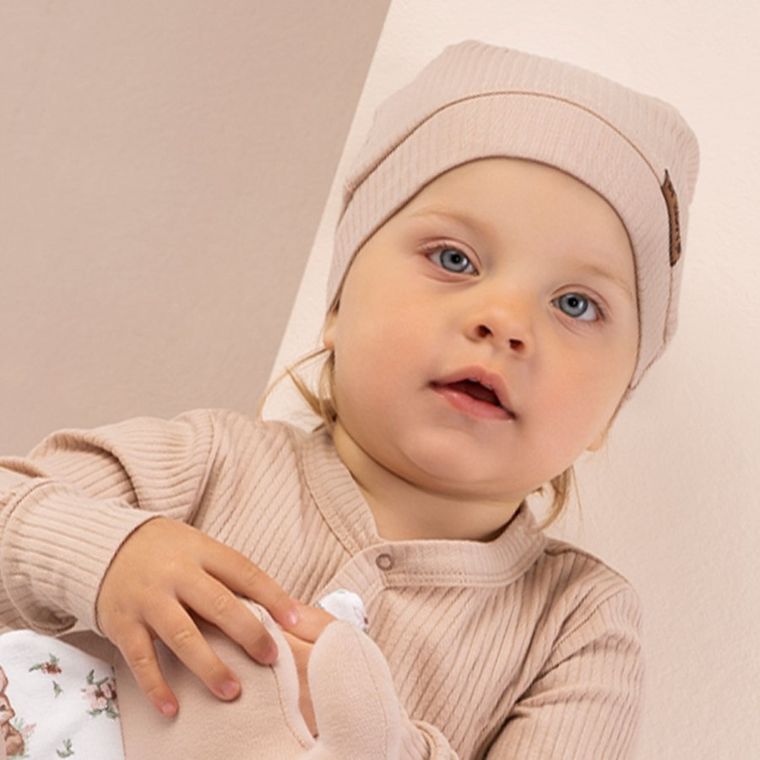 Czapka dziewczęca, beżowa, Nicol