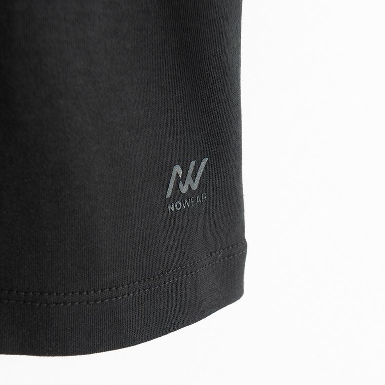 Czarna koszulka basic z bawełny czesanej NOWEAR