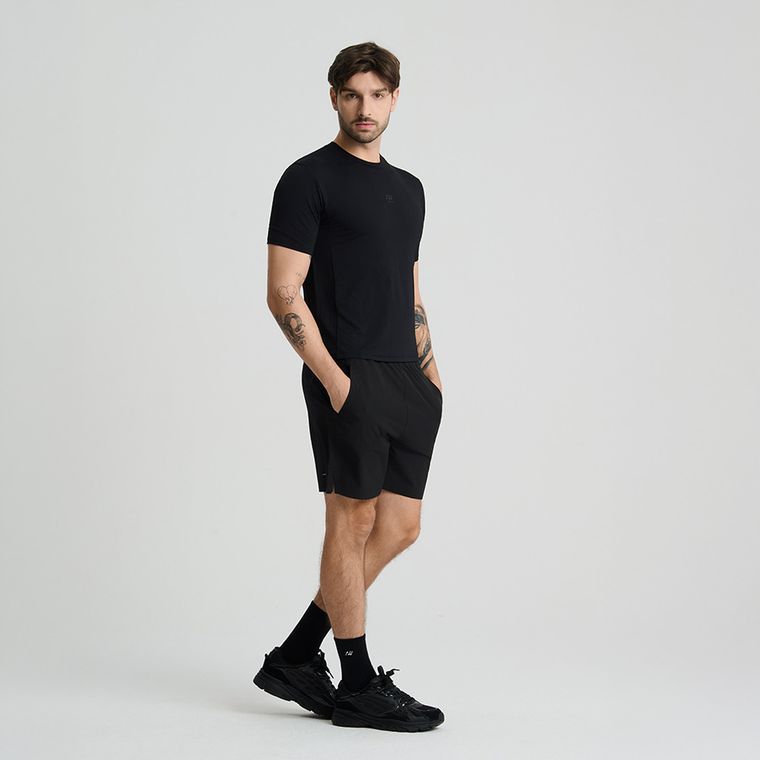 Czarna koszulka treningowa z technologią Cool Dry NOWEAR