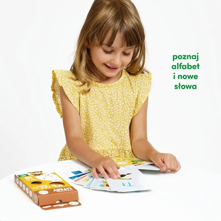 CzuCzu, Litery, książeczka