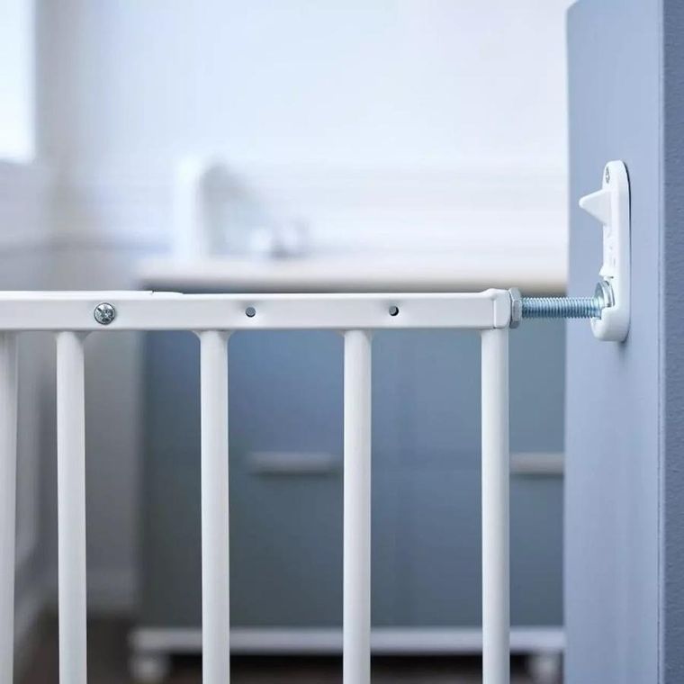 DogSpace, Charlie, bardzo wysoka, przykręcana bramka dla psa, biała, 63.5-107 cm