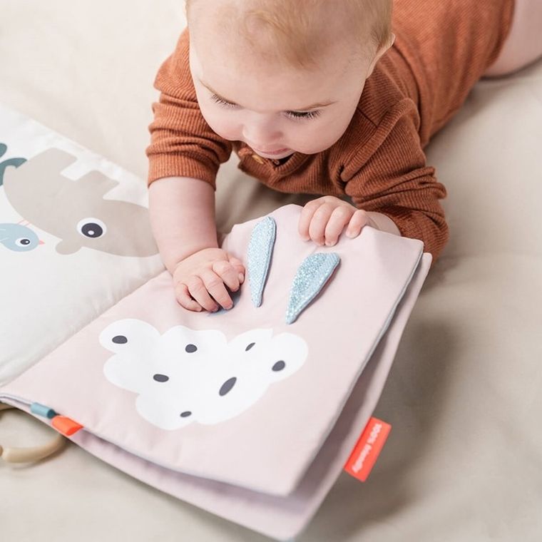 Done by Deer, miękka książeczka do zabawy na brzuchu