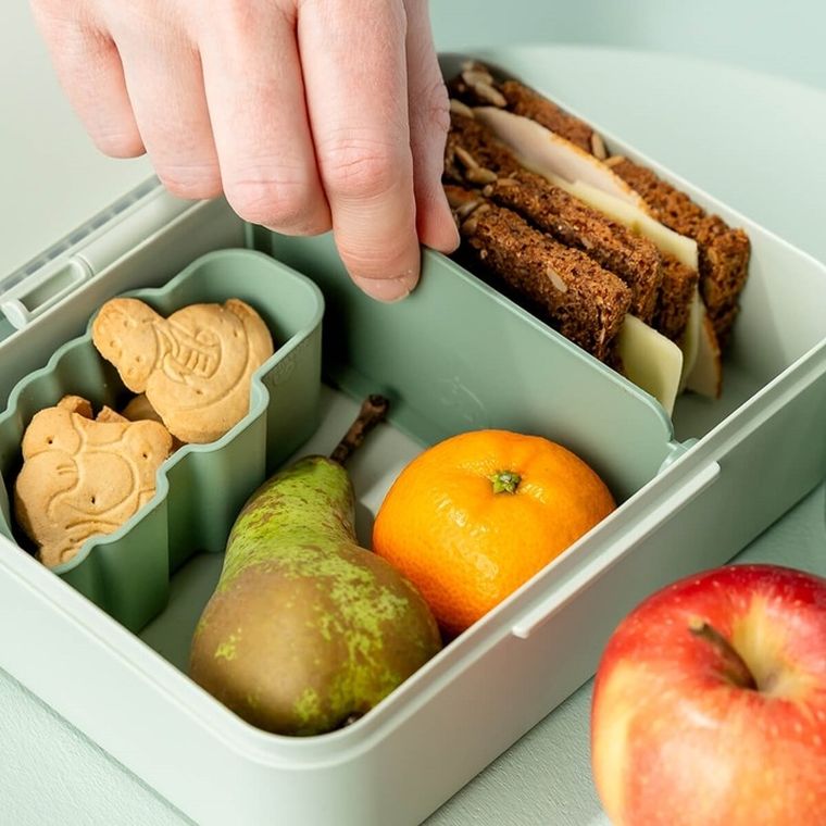 Done By Deer, Playground, lunchbox z podziałką, green