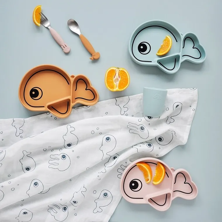 Done by Deer, Wally, talerzyk z przyssawką, blue