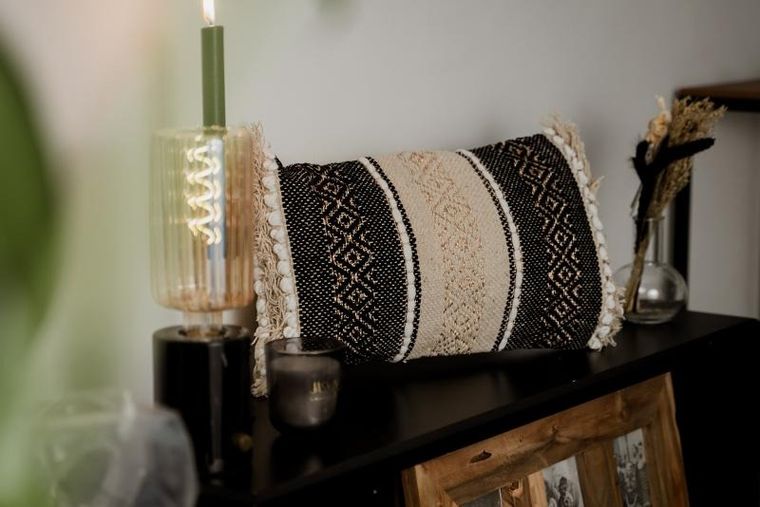 Douceur d'intérieur, poduszka ozdobna z metaliczną nitką, Mirage, 30-50 cm