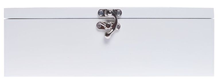 Drewniane pudełko z materiałem