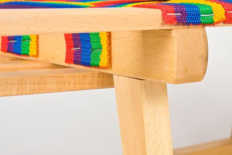 Enero, Nina, drewniane sanki z oparciem