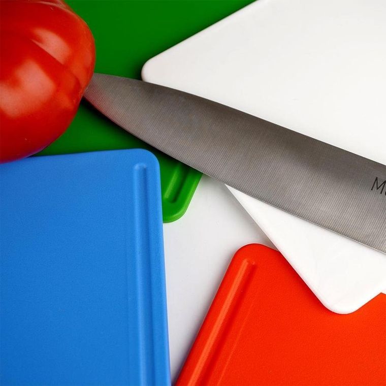 Excellent Houseware, deski do krojenia w stojaku, kolorowe plastikowe, 4 szt.