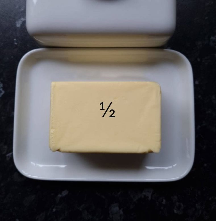 Excellent Houseware, maselniczka ceramiczna, zamykana, mała