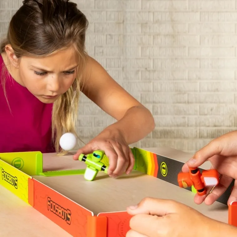 Fat Brain Toy Co, Foosbots, Stadion Piłkarski, piłkarzyki