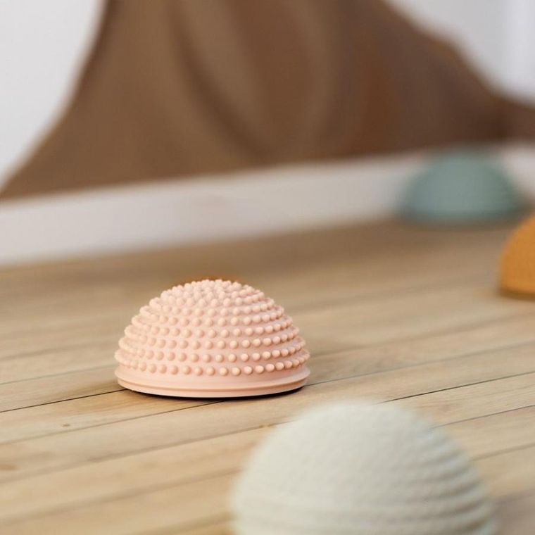 Find that Hippo, Wschód słońca, ścieżka sensoryczna