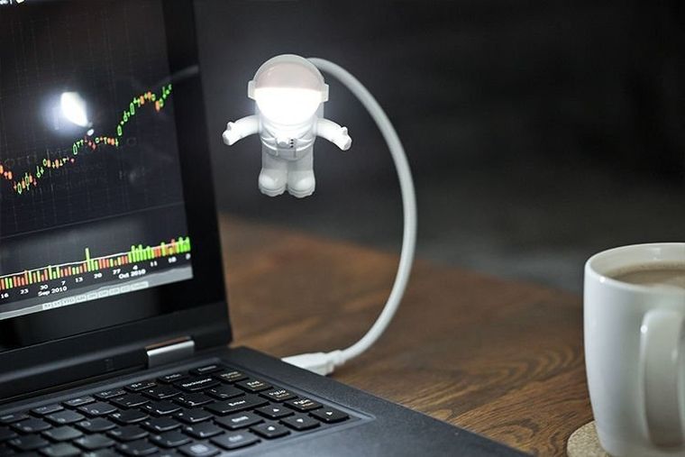 Gadget Master, Astronauta, mini lampka na USB