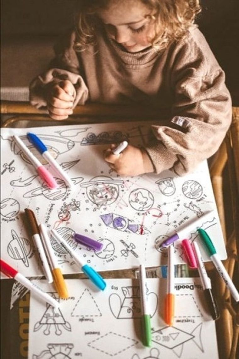 Hey Doodle, mata silikonowa do kolorowania A3, kosmos