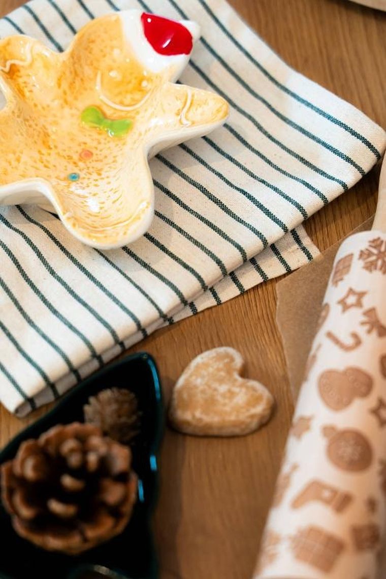 Home Styling Collection, świąteczne naczynie w kształcie piernika, 15-12.5 cm