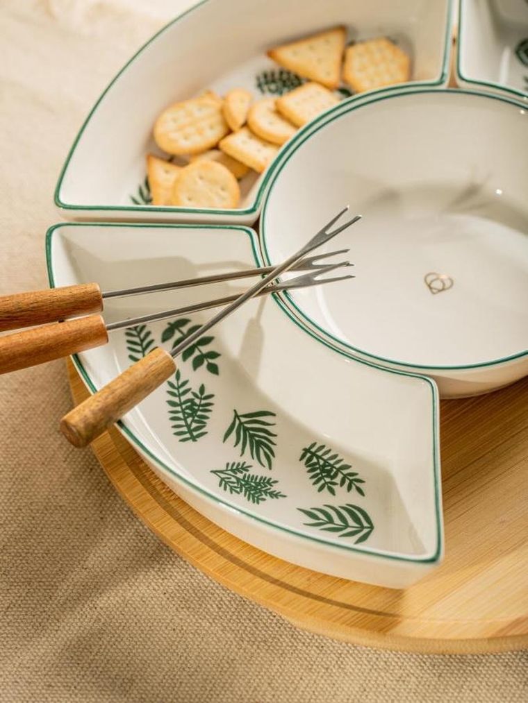 Homla, Fincan, półmisek, w zielone liście, 30 cm