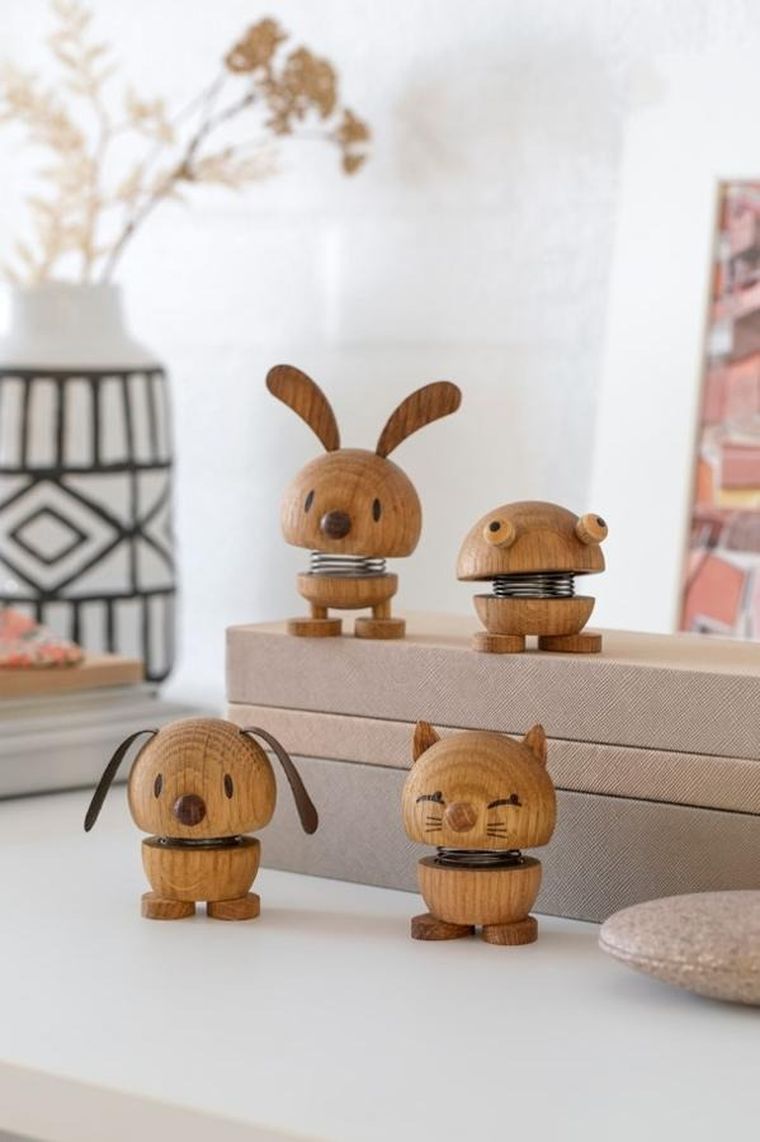 Hoptimist, Frog, figurka, oak, rozmiar S