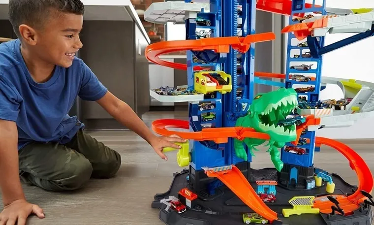 Hot Wheels City, Mega Garaż T-Rexa, zestaw torów i auta