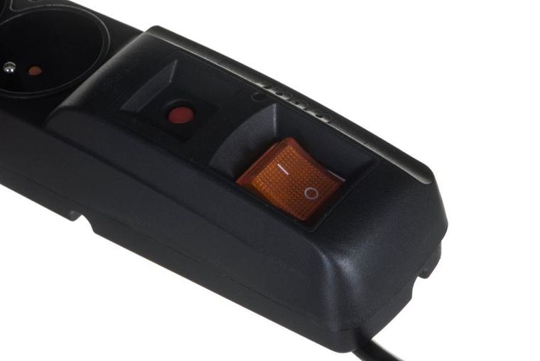 Hsk Data, listwa przeciwprzepięciowa, Alp-acarf5 5 X Ute, 10 A, 1.5m, czarny