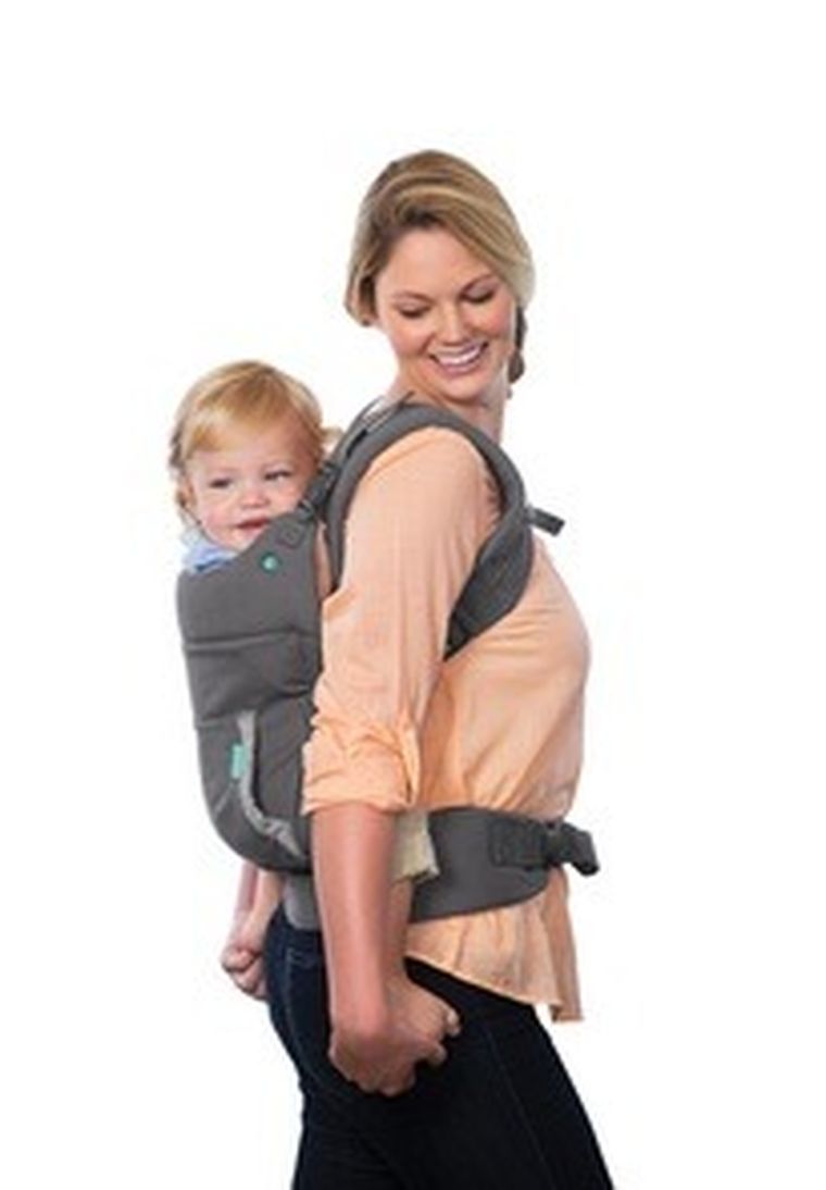 Infantino, nosidełko ergonomiczne z kapturkiem