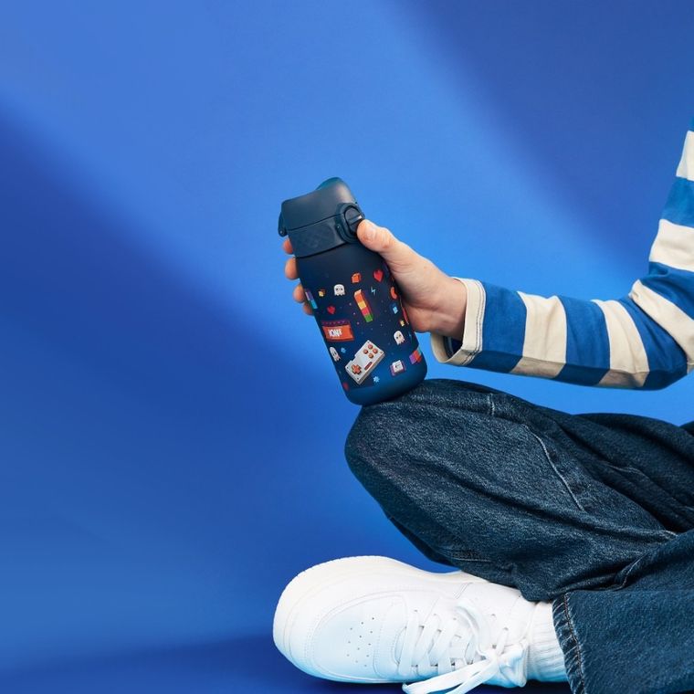 ION8, Gry, bidon z ustnikiem, granatowy, 350 ml