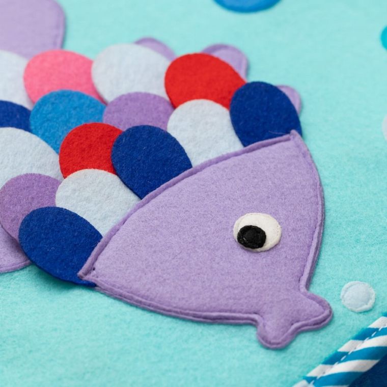 Jolly Designs. Magiczna Ryba. Tablica manipulacyjna. Książeczka sensoryczna