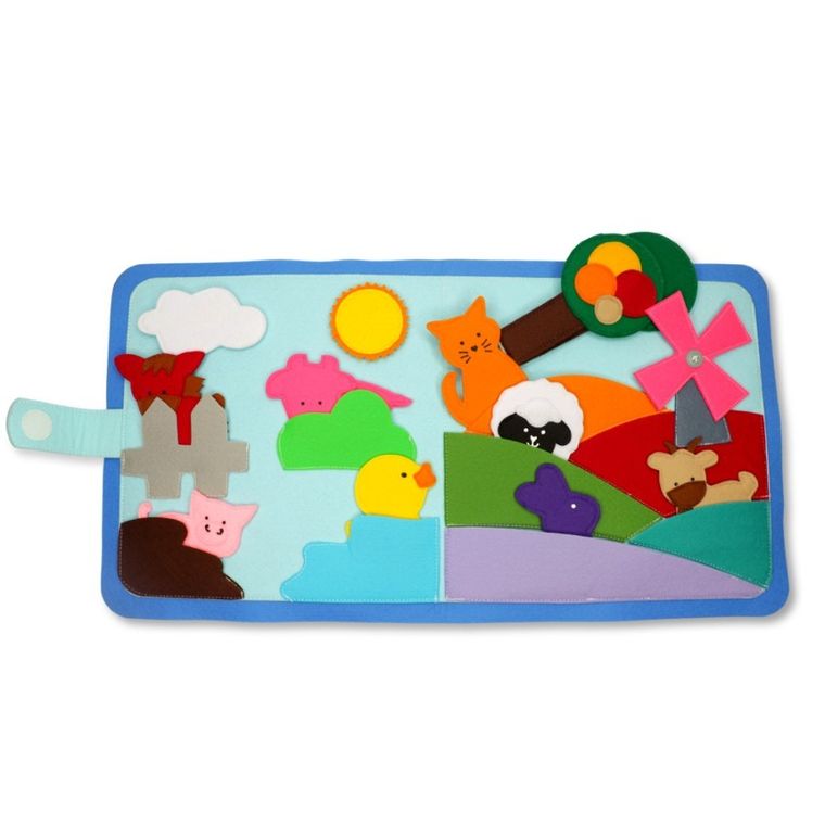 Jolly Designs. Na farmie. Książeczka sensoryczna