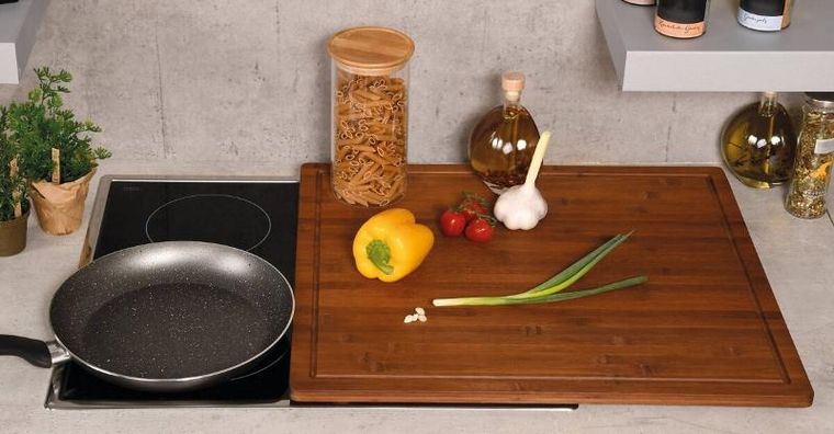 Kesper, deska do krojenia z antypoślizgowymi nóżkami, ciemny bambus, 50 x56 cm