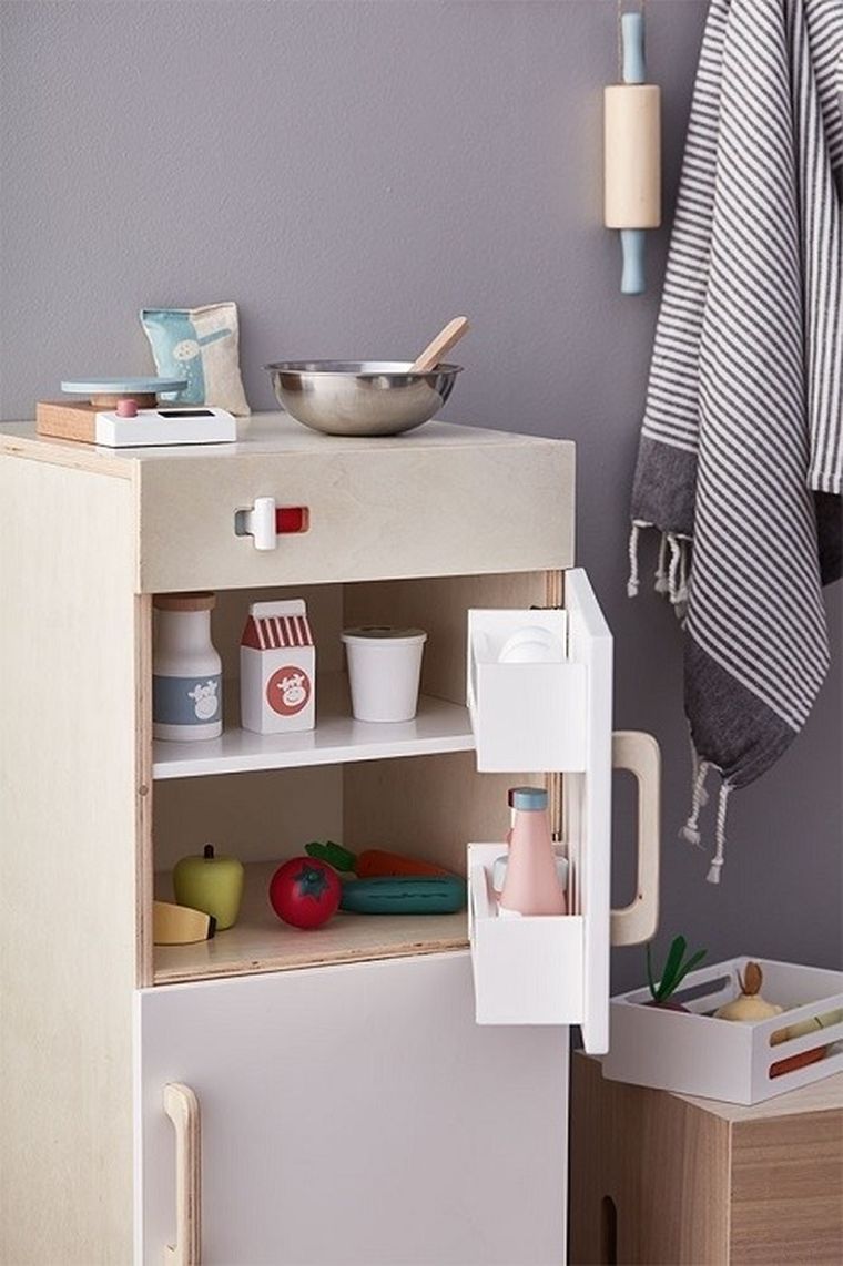 Kid's Concept, Kid's Hub, drewniana lodówka z zamrażarką