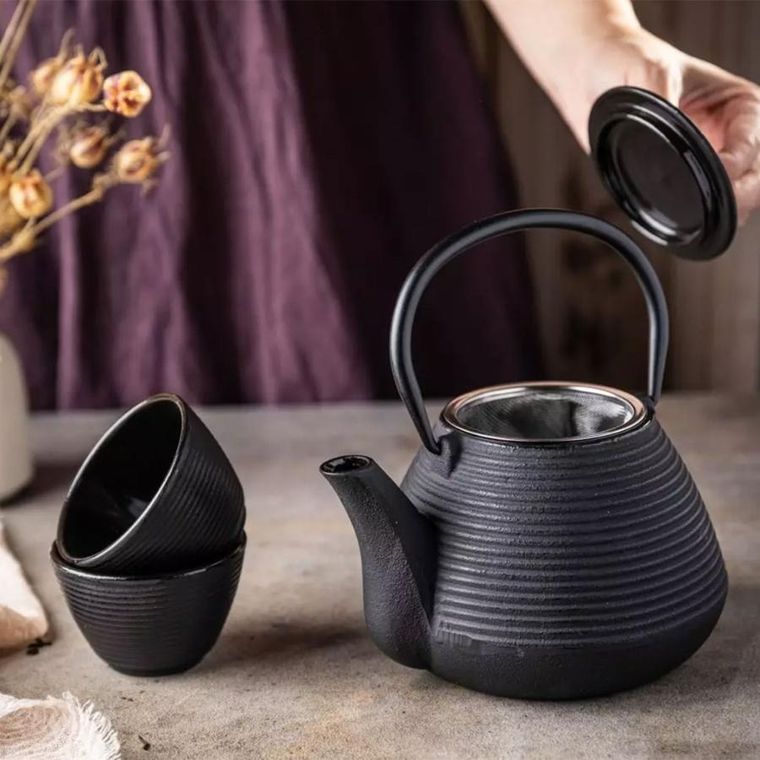 Kinghoff, zaparzacz żeliwny dzbanek z filtrem i filiżankami, 1l