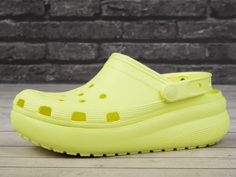 Klapki damskie na platformie, żółte, Crocs Classic