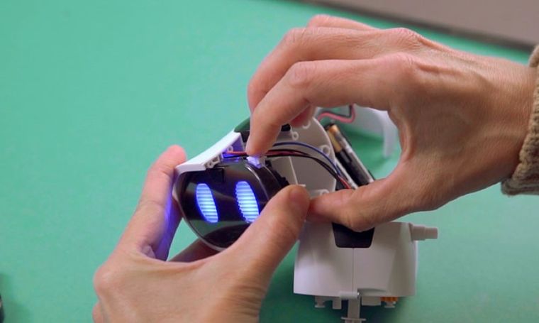 Kosmos, Twój inteligentny robot, Chipz, zabawka interaktywna