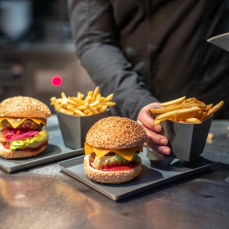 Koziol, taca do serwowania, 23-18 cm