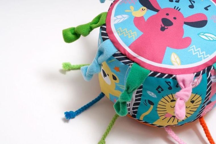 K's Kids, Muzyczny bębenek, instrument muzyczny