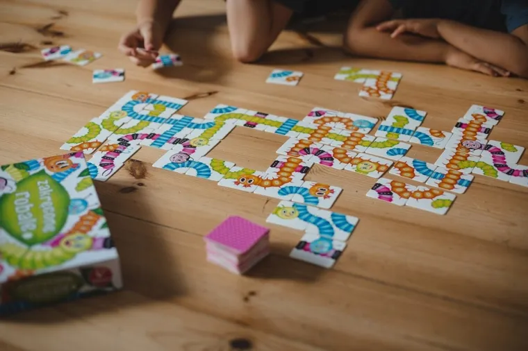 Kukuryku, Zakręcone robale, gra familijna