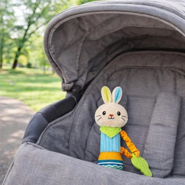 Lean Toys, zajączek, grzechotka pluszowa z gryzakiem