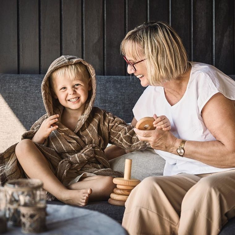 Leander, szlafrok, 5-6 lat, mocca