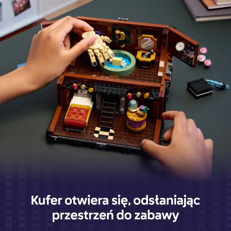 LEGO Wednesday, Mieszkanie Rączki, 76785