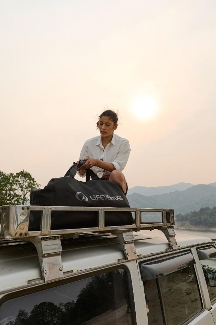 Lifeventure, Expedition Wheeled, torba podróżna na kółkach ze sztywną podstawą, 100l