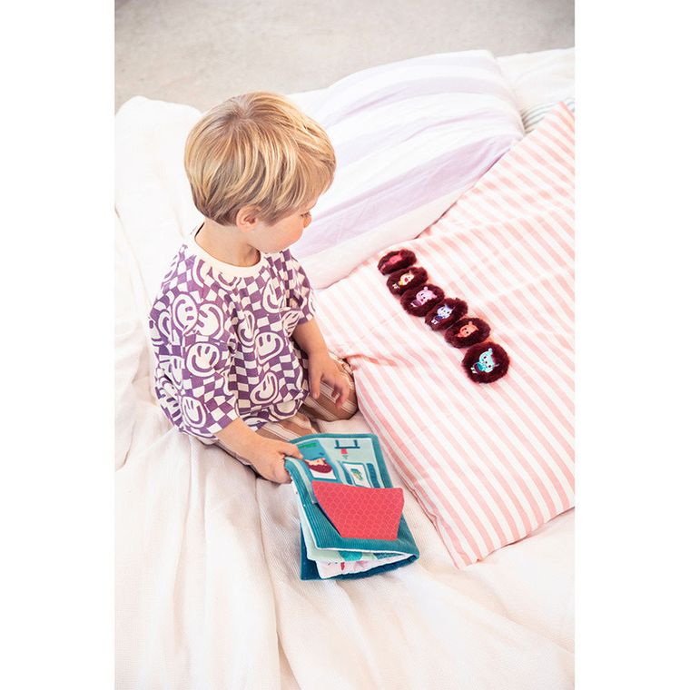 Lilliputiens, Jeżyk Leon, Emocje, książeczka aktywizująca z mini pacynkami, 18m+