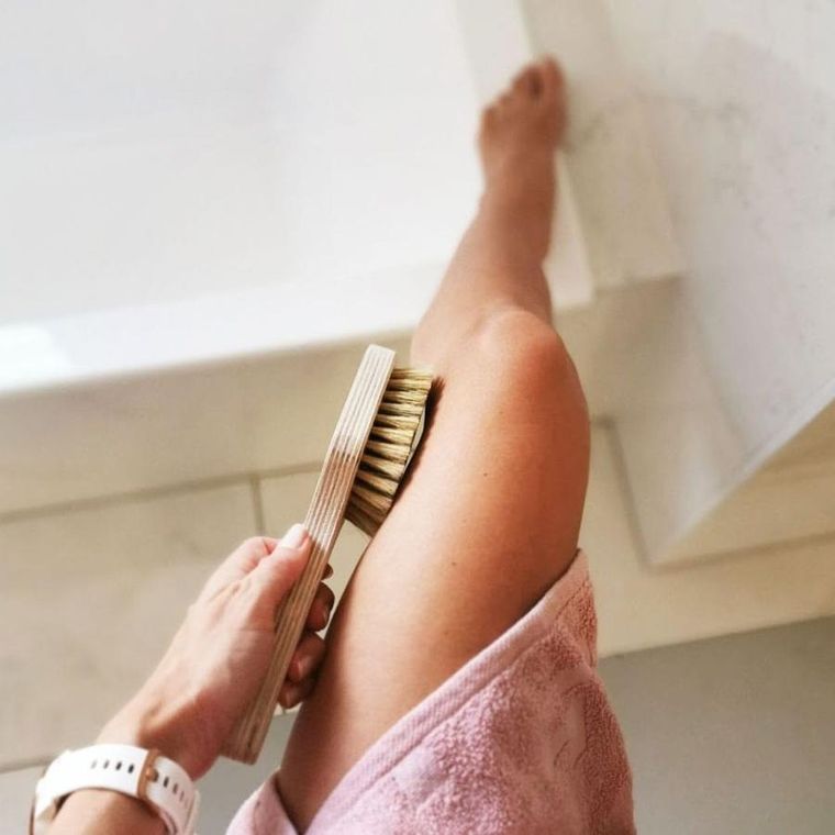 LullaLove, delikatna szczotka do masażu ciała na sucho i mokro, włosie ze szczeciny