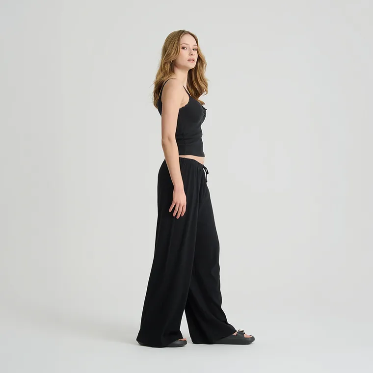 Luźne spodnie z modalem wide leg NOWEAR