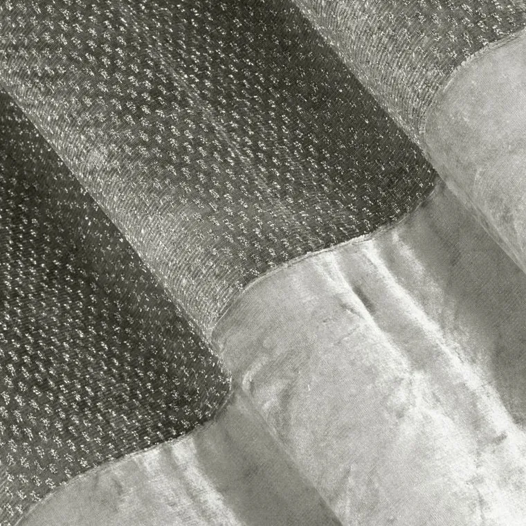 Mady, welwetowa zasłona, zdobiona błyszczącą nitką, 140-250 cm