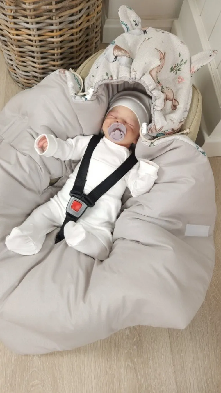 MimiNu, Karuzela, otulacz do nosidełka, kocyk z kapturkiem, ocieplany, beż, 90-90 cm