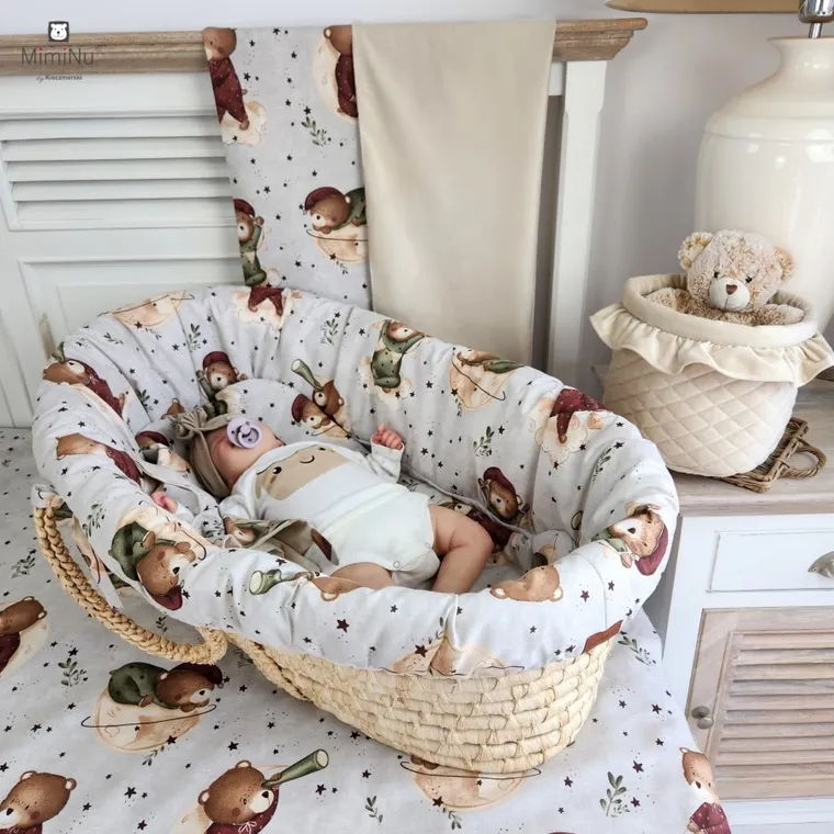 MimiNu, Miś na Księżycu, zestaw: uniwersalny ochraniacz do gondoli/kosza Mojżesza, materac, poduszka