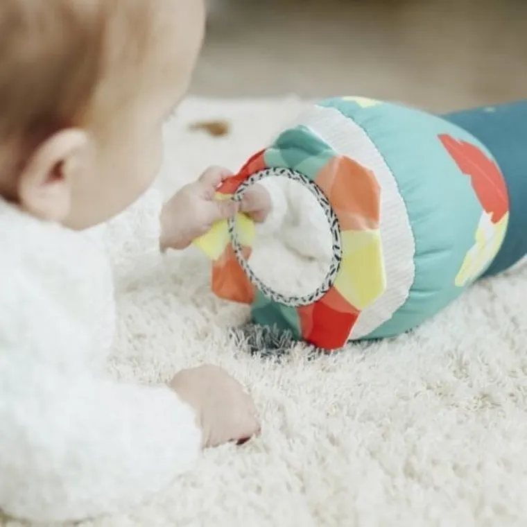 Miniland, Feel To Learn, sensoryczny wałek do raczkowania