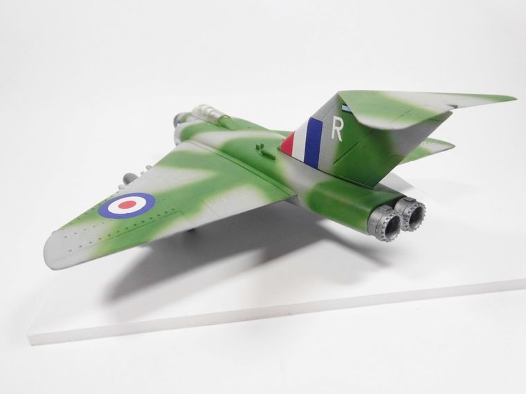Mirage Hobby, samolot przechwytujący Gloster Javelin, model do sklejania